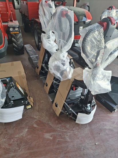תמונה 2 ,מלגזה חשמלית 2 טון חדש קרטון למכירה במאור כלי עבודה  כלים תעשייתים