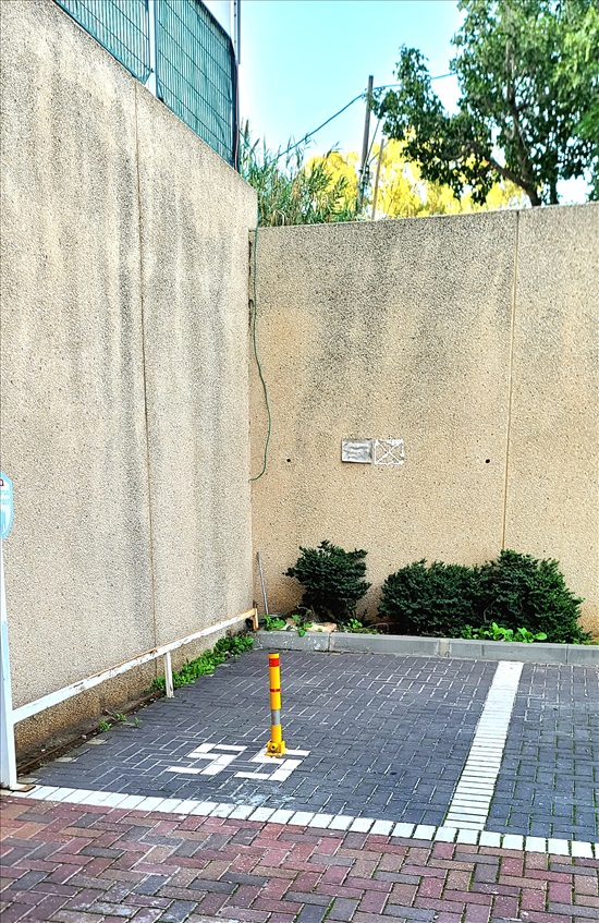 תמונה 4 ,חניה פרטית להשכרה בת"א כפר שלם למכירה בתל אביב שונות  שונות