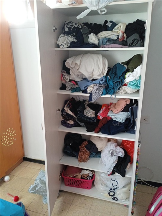 תמונה 1 ,ארון בצבע קרם למכירה בנס ציונה ריהוט  ארונות
