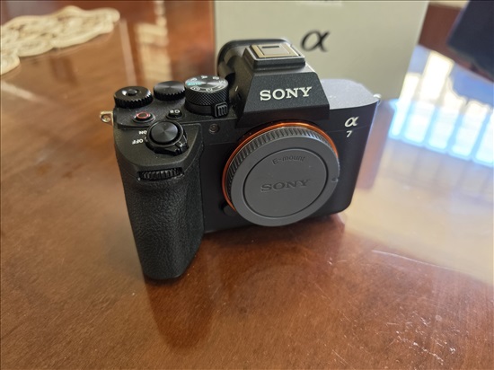 תמונה 3 ,Sony A7 V למכירה בחולון צילום  מצלמה דיגיטלית