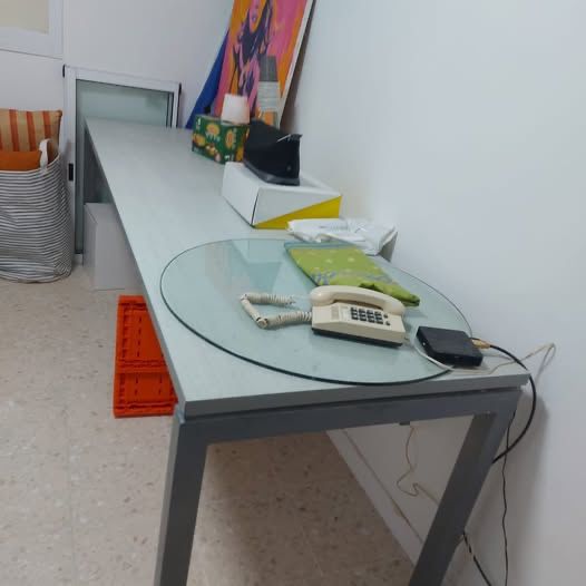 תמונה 6 ,סלון מזנון שולחן מיטת ספר למכירה בתל אביב תכולת דירה  שונות