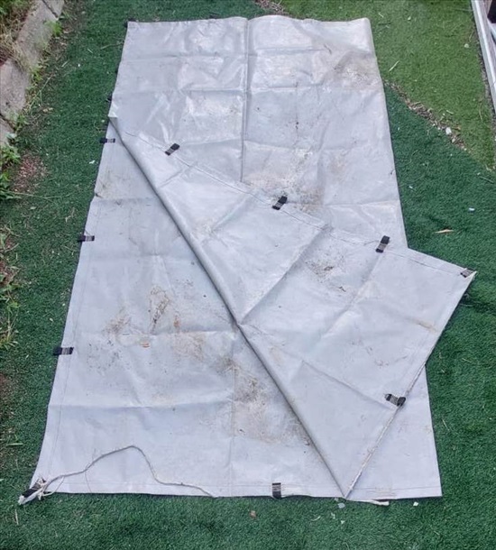 תמונה 4 ,ברזנט אפור 3X3 מ' עם לולאות  למכירה בהוד השרון לגינה  ברזנטים