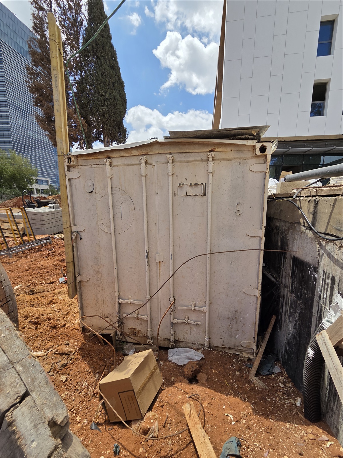 תמונה 2, מכולת משרד מבאר יעקב למכירה בבאר יעקב | ציוד לעסקים  מכולה