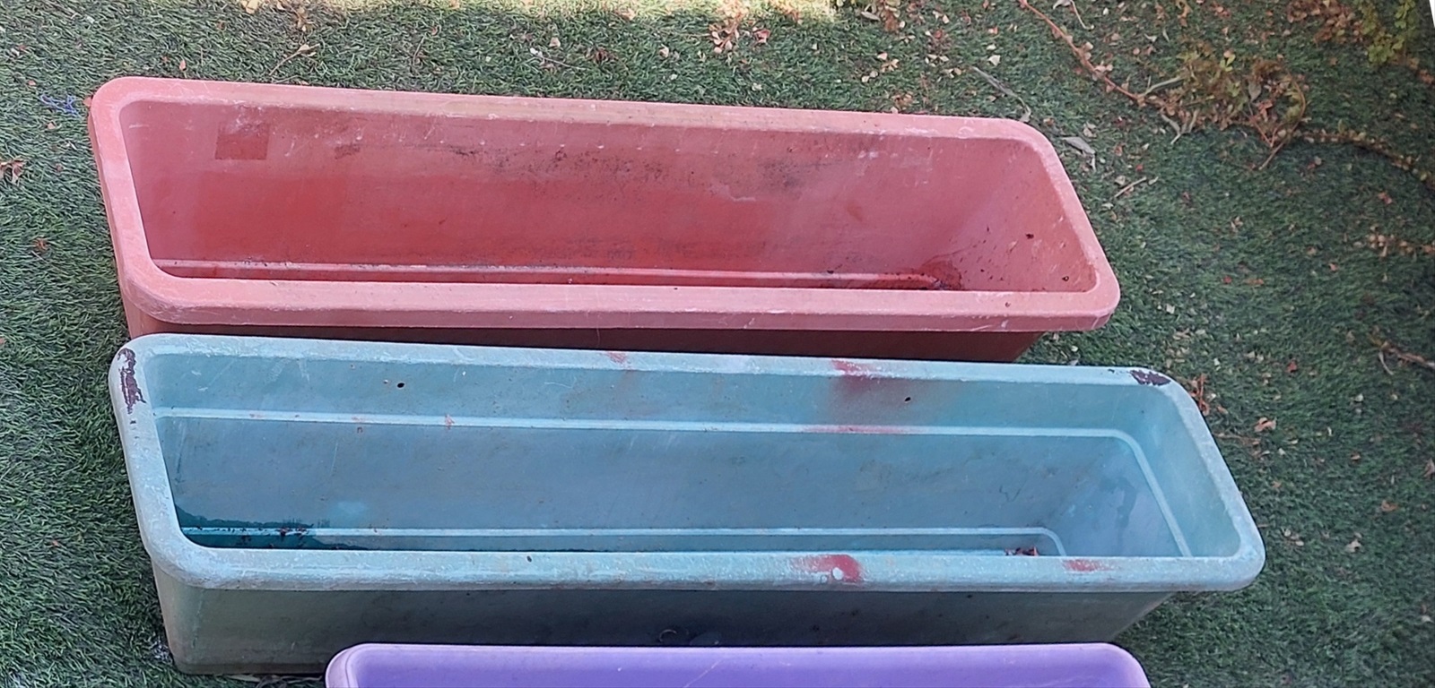 תמונה 2, אדניות פלסטיק במידות וצבעים שו למכירה בהוד השרון | לבית  חפצי נוי