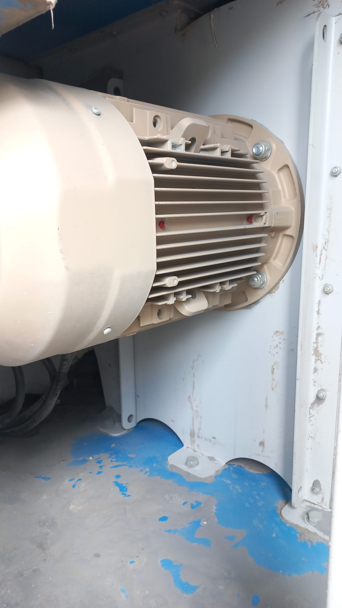 תמונה 2, מסור גשר ושואב אבק תעשייתי למכירה בתנובות | ציוד לתעשייה  מכונות