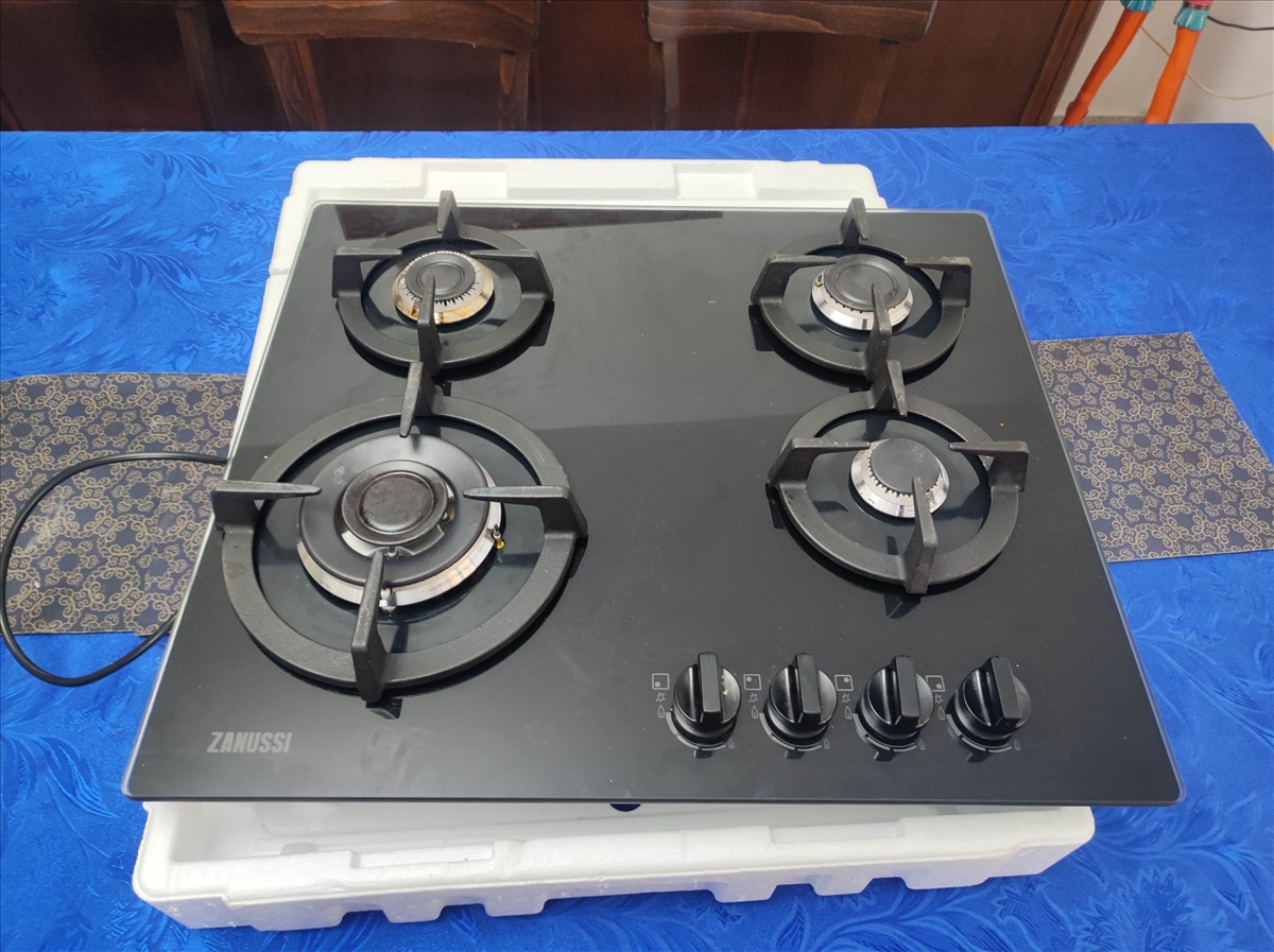 תמונה 1, כירת גז Zanussi איטליה למכירה ברמת גן | שונות  שונות