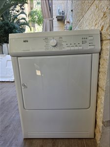 מייבש כביסה AEG 