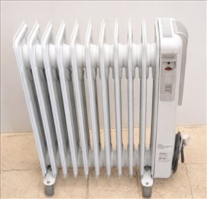 רדיאטור Delonghi בעל 12 צלעות 