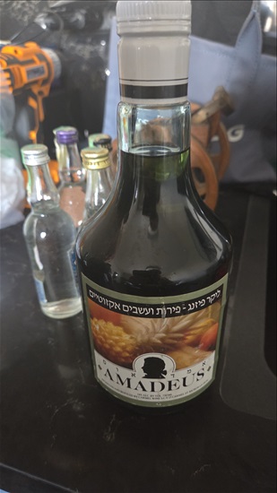 תמונה 8 ,ליקרים ויינות בני 30 שנה ויותר למכירה ברחובות אספנות  יינות