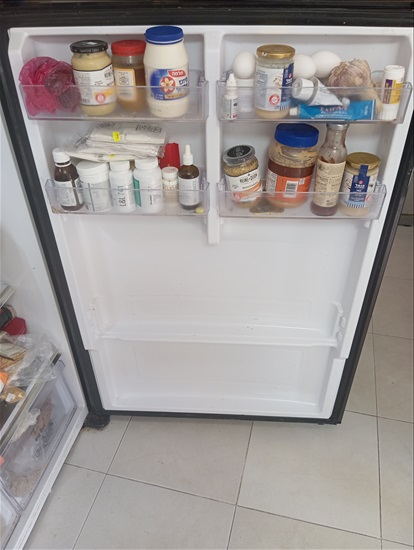 תמונה 4 ,מקרר אינטגרלי מלא, מקפיא עליון למכירה בחיפה מוצרי חשמל  מקרר