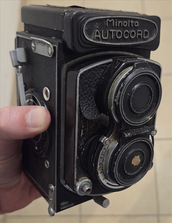 תמונה 1 ,מצלמת וינטג' TLR של מינולטה למכירה בחיפה צילום  מצלמת פילם