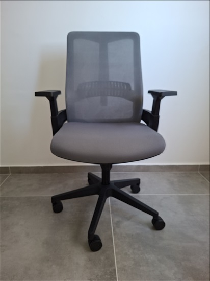 תמונה 1 ,כסא משרדי בצבע אפור כהה למכירה בראשון לציון ריהוט  כיסאות