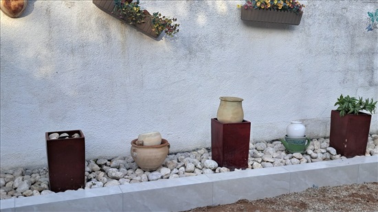 תמונה 2 ,אדניות מחרסינה למכירה ברמת גן לגינה  עצים ועציצים