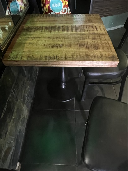 תמונה 1 ,שולחן עץ רגליות ברזל למכירה בבת ים ריהוט  שולחנות