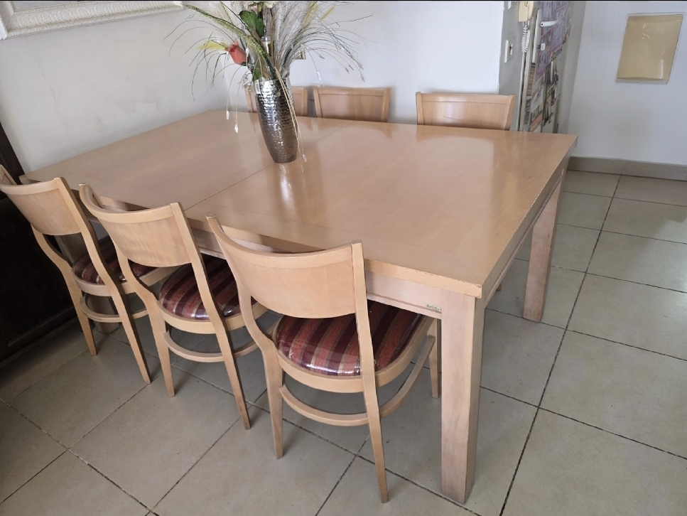 תמונה 2, שולחן פינת אוכל נפתח + 6 כסאות למכירה באלעד | ריהוט  שולחנות