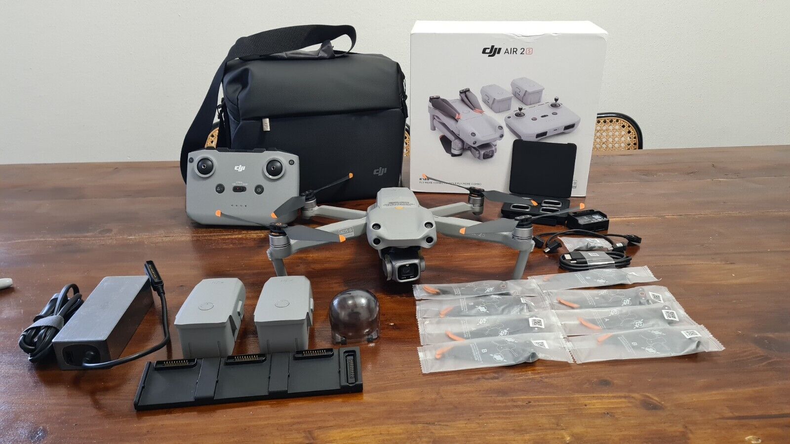 תמונה 2, DJI Air 2S Fly More Combo Dron למכירה בTel Aviv | צילום  אחר