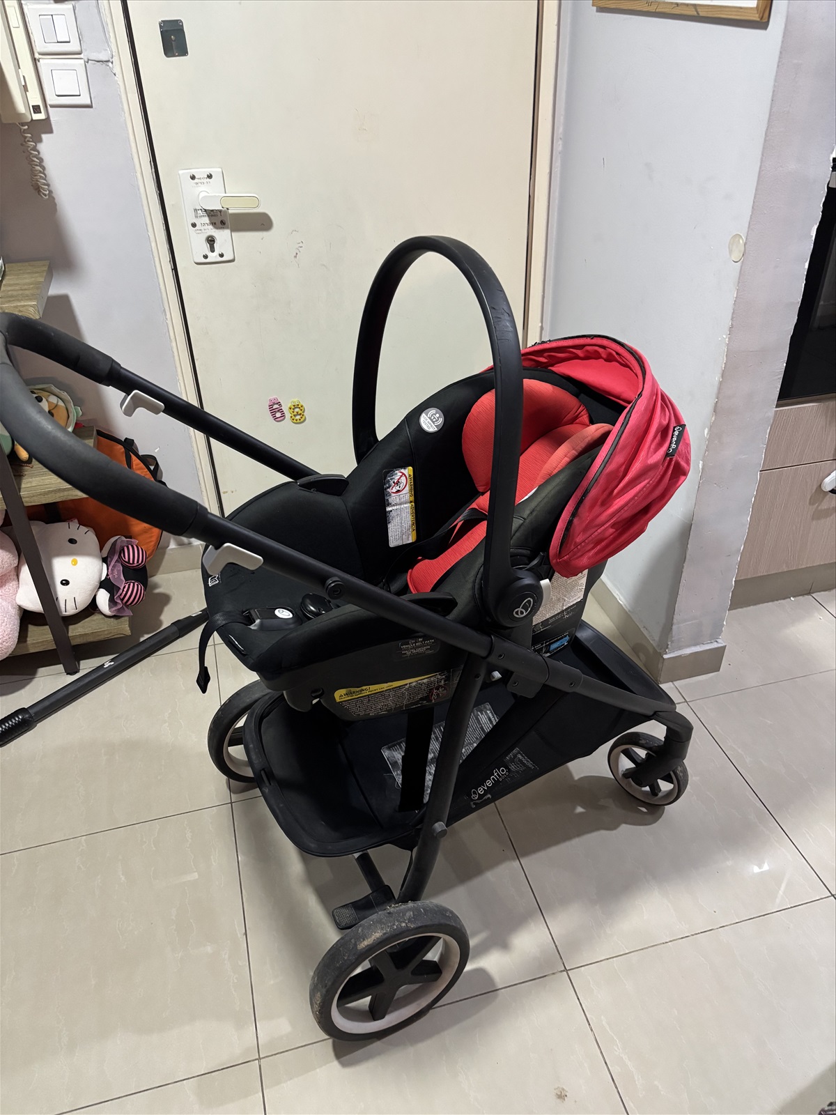 תמונה 2, עגלת Evenflo Pivot+סלקל מקורי למכירה בחולון | לתינוק ולילד  עגלות ועגל...