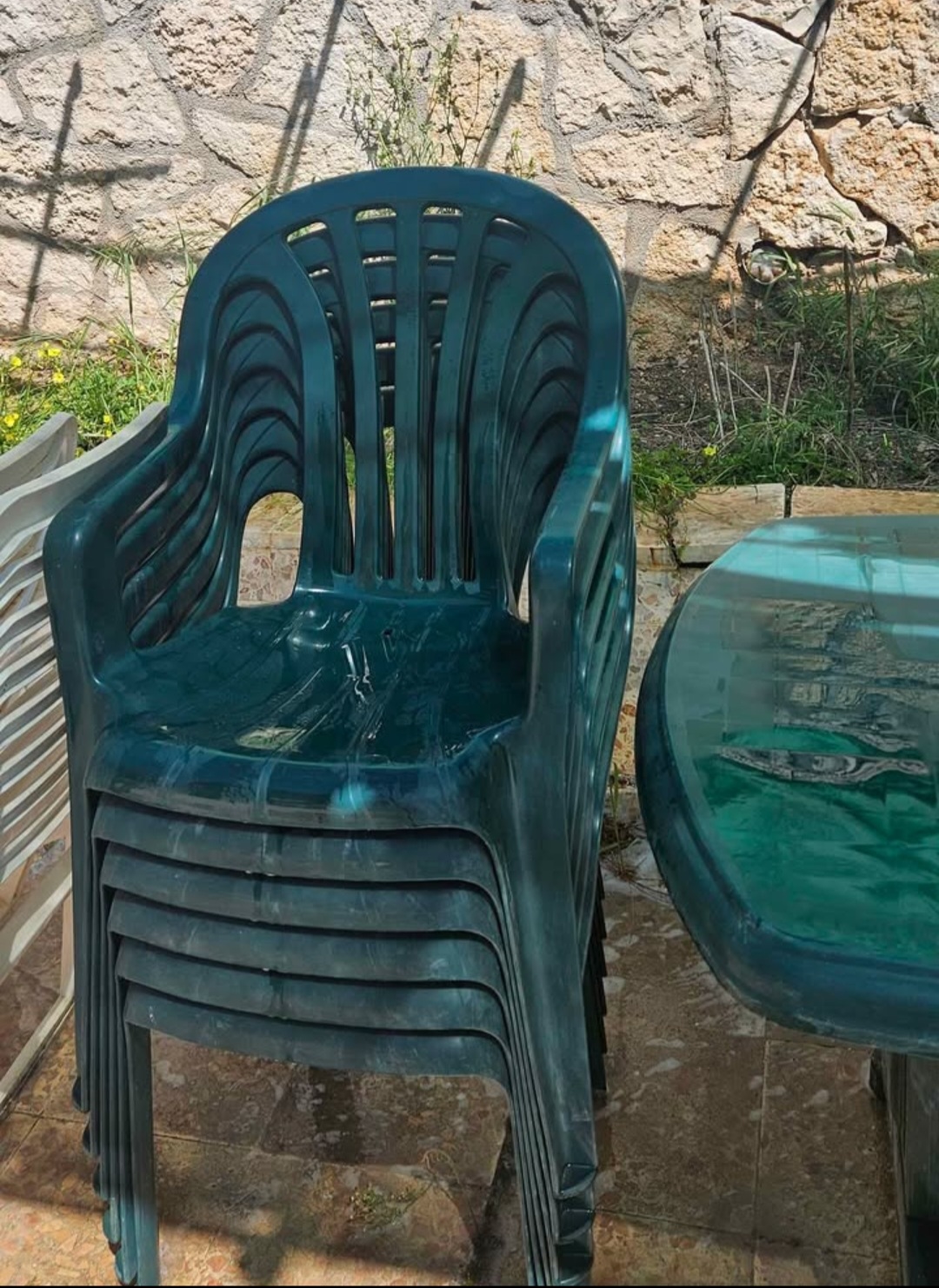 תמונה 1, שולחן וכיסאות פלסטיק למכירה בירושלים | ריהוט  ריהוט לגינה