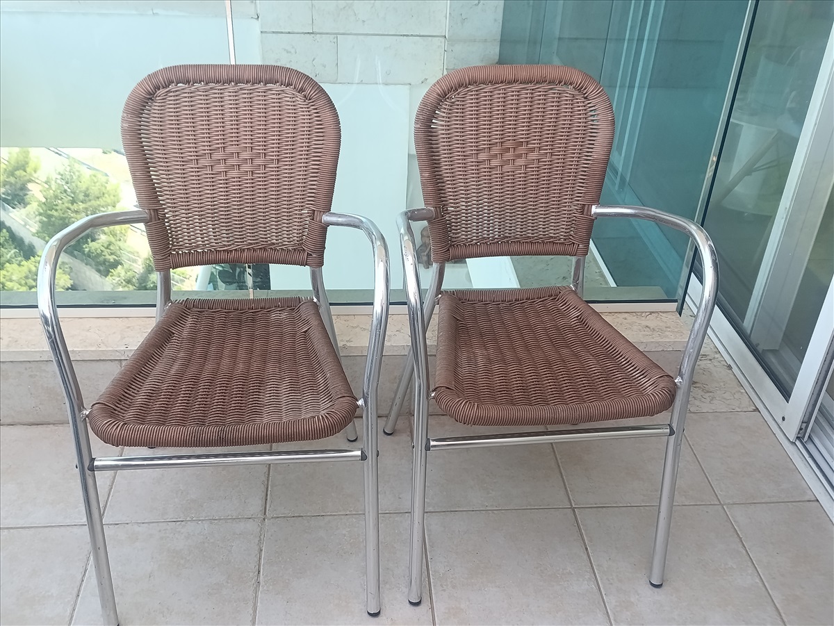 תמונה 1, 2 כיסאות אלומניום למרפסת  למכירה בנשר | ריהוט  כיסאות