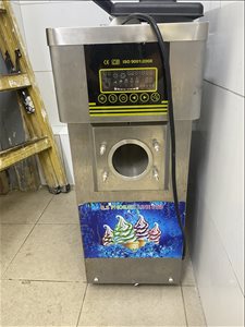 מכונת גלידה ושייק 