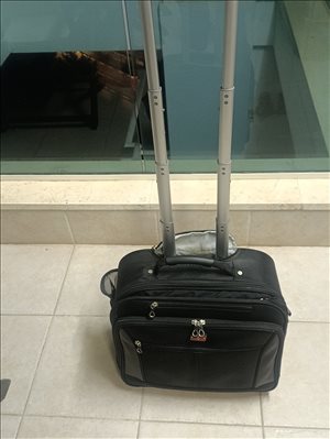 ביגוד ואביזרים תיקים 30 