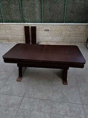 שולחן אוכל  
