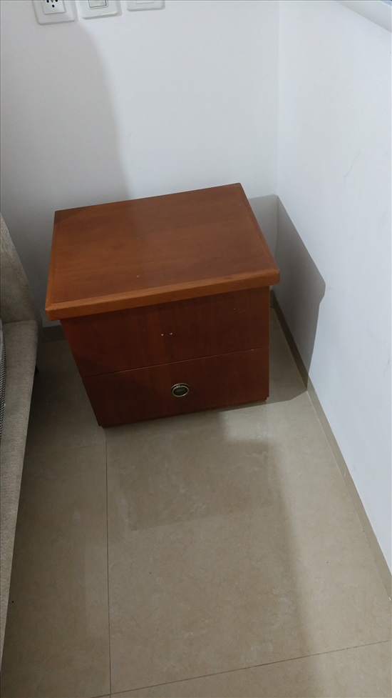 תמונה 1 ,2 קומידינות למכירה בחיפה ריהוט  מיטות