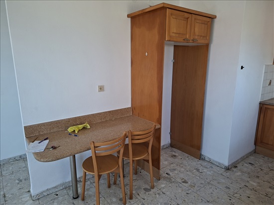 תמונה 3 ,מטבח מעץ מלא כולל שיש כיריים למכירה בחיפה ריהוט  מטבחים