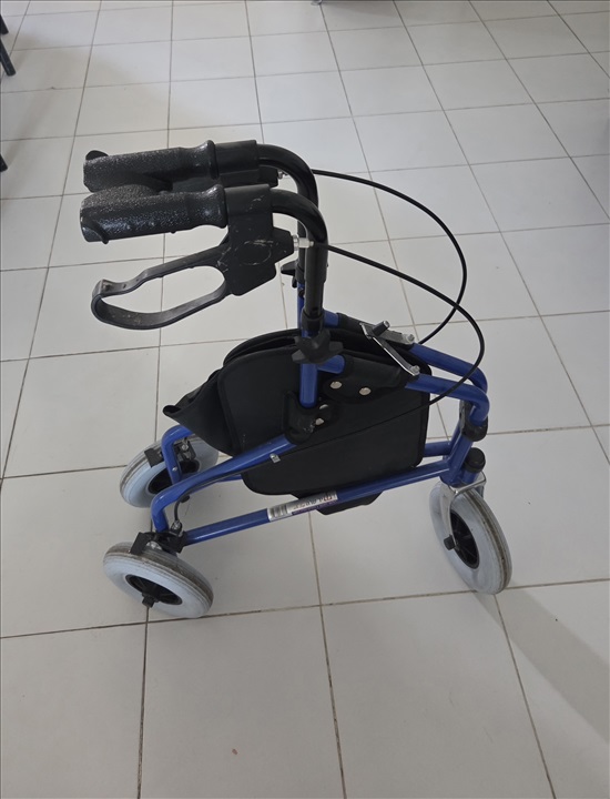 תמונה 1 ,רולטור 3 גלגלים למכירה בתל אביב ציוד סיעודי/רפואי  הליכון