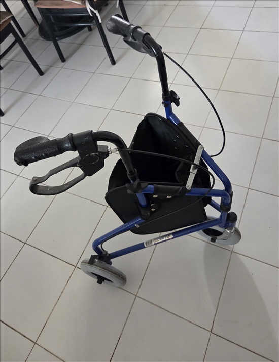 תמונה 2 ,רולטור 3 גלגלים למכירה בתל אביב ציוד סיעודי/רפואי  הליכון