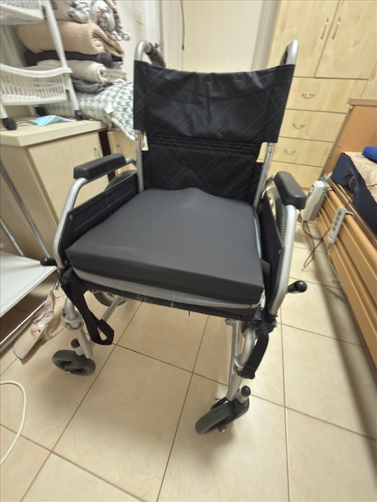 תמונה 1 ,כסא גלגלים למכירה בחיפה ציוד סיעודי/רפואי  כסא גלגלים