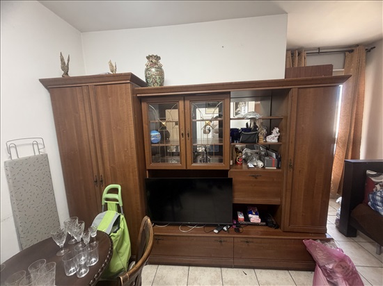 תמונה 1 ,מזנון סלון משולב ארון למכירה בפתח תקווה ריהוט  מזנון/ ויטרינה