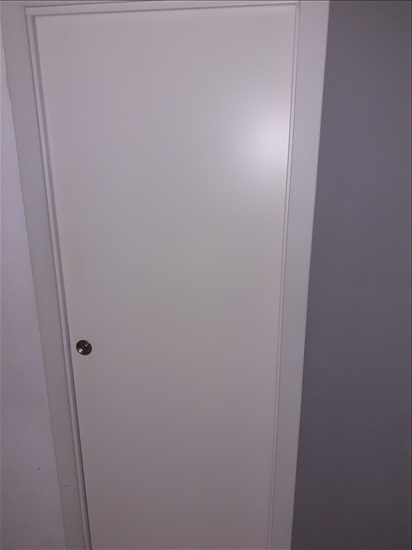 תמונה 5 ,דלת כיס + 2 דלתות פולימר למכירה בבני ברק ריהוט  דלתות