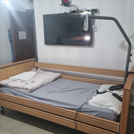 תמונה 4 ,מיטה סיעודית מתכווננת למכירה ברמלה ציוד סיעודי/רפואי  מיטה
