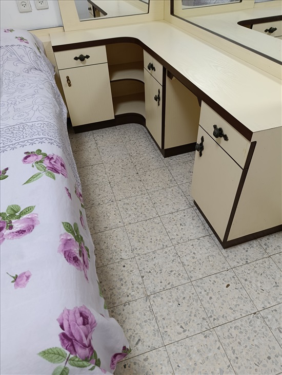 תמונה 3 ,חדר שינה זוגי + שידה  למכירה בלוד ריהוט  חדרי שינה