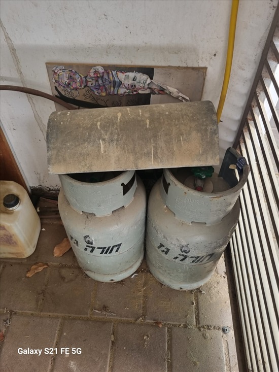 תמונה 1 ,2 בלוני גז וסאת למכירה בראשון לציון שונות  שונות