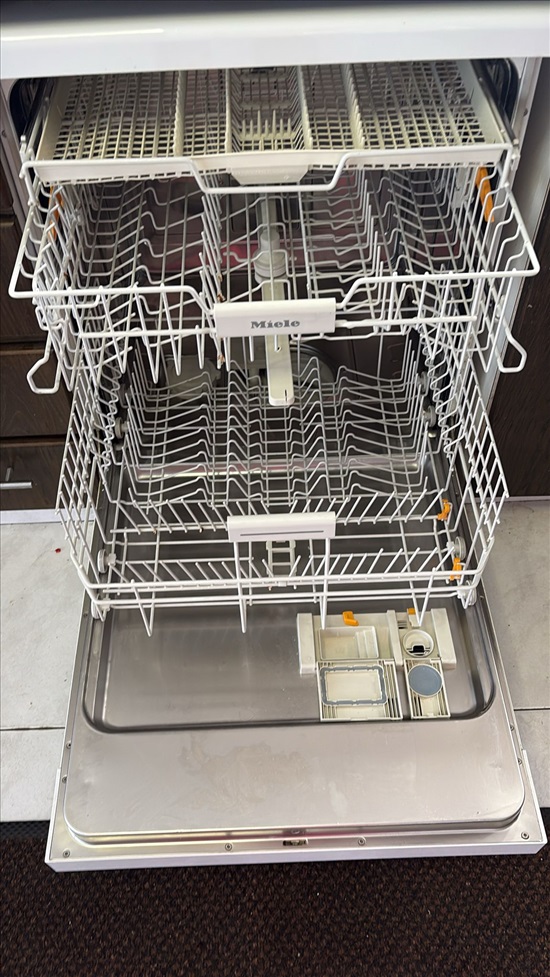 תמונה 1 ,מדיח כלים MIELE למכירה בחיפה מוצרי חשמל  מדיח כלים
