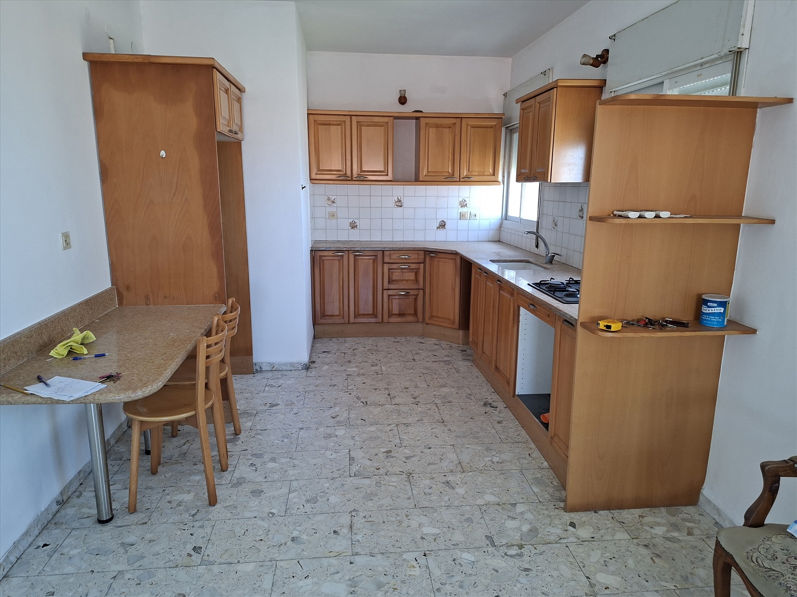 תמונה 1, מטבח מעץ מלא כולל שיש כיריים למכירה בחיפה | ריהוט  מטבחים