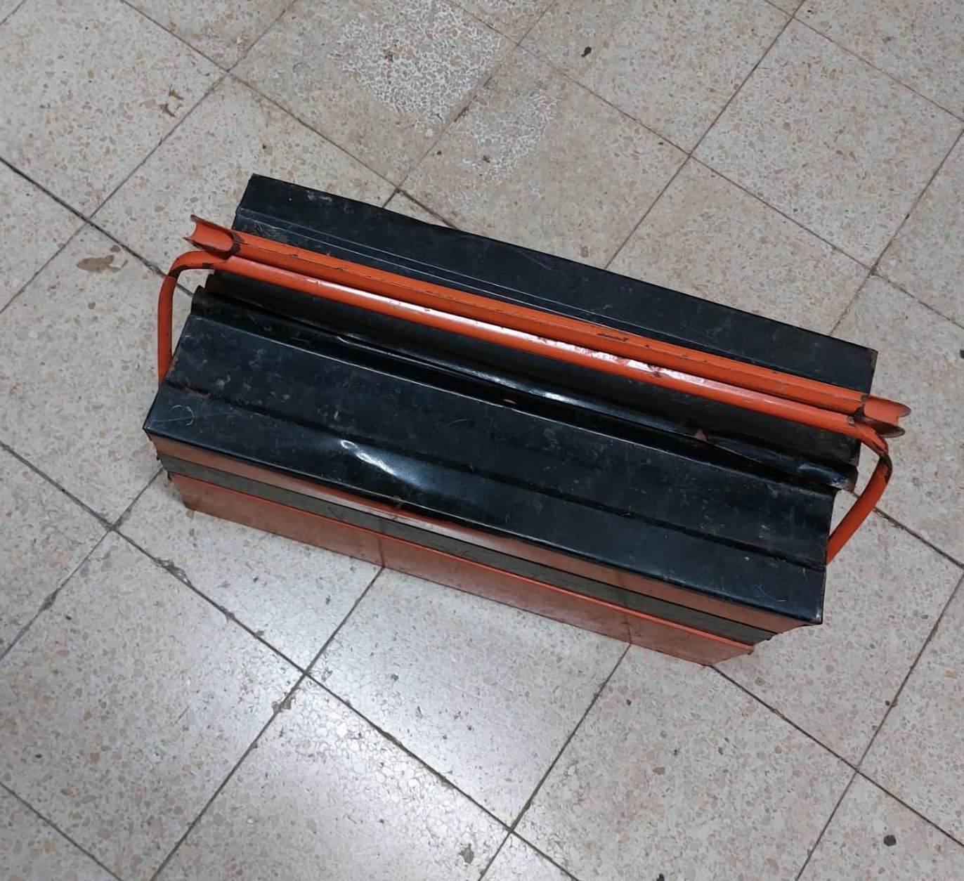 תמונה 4, ארגז כלים מתכת מתקפל 20x20x46  למכירה בהוד השרון | כלי עבודה  ארגזי כלים