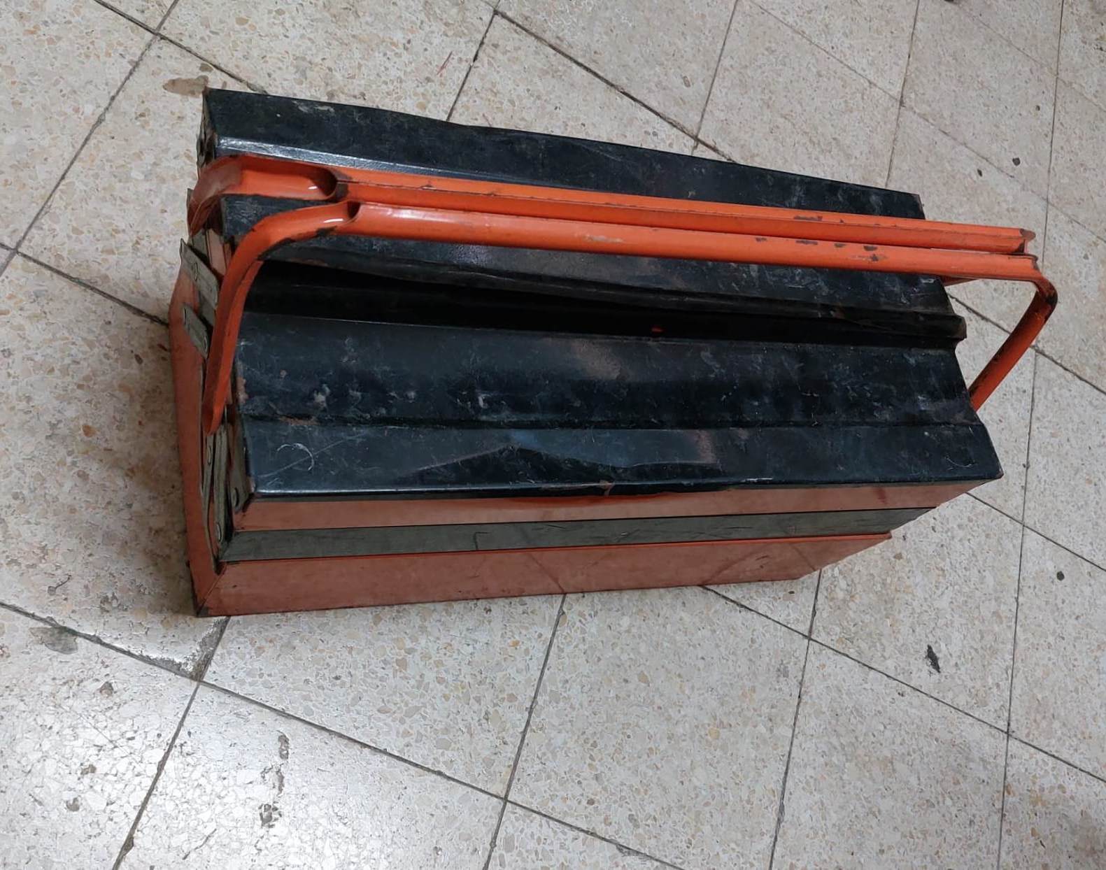 תמונה 1, ארגז כלים מתכת מתקפל 20x20x46  למכירה בהוד השרון | כלי עבודה  ארגזי כלים