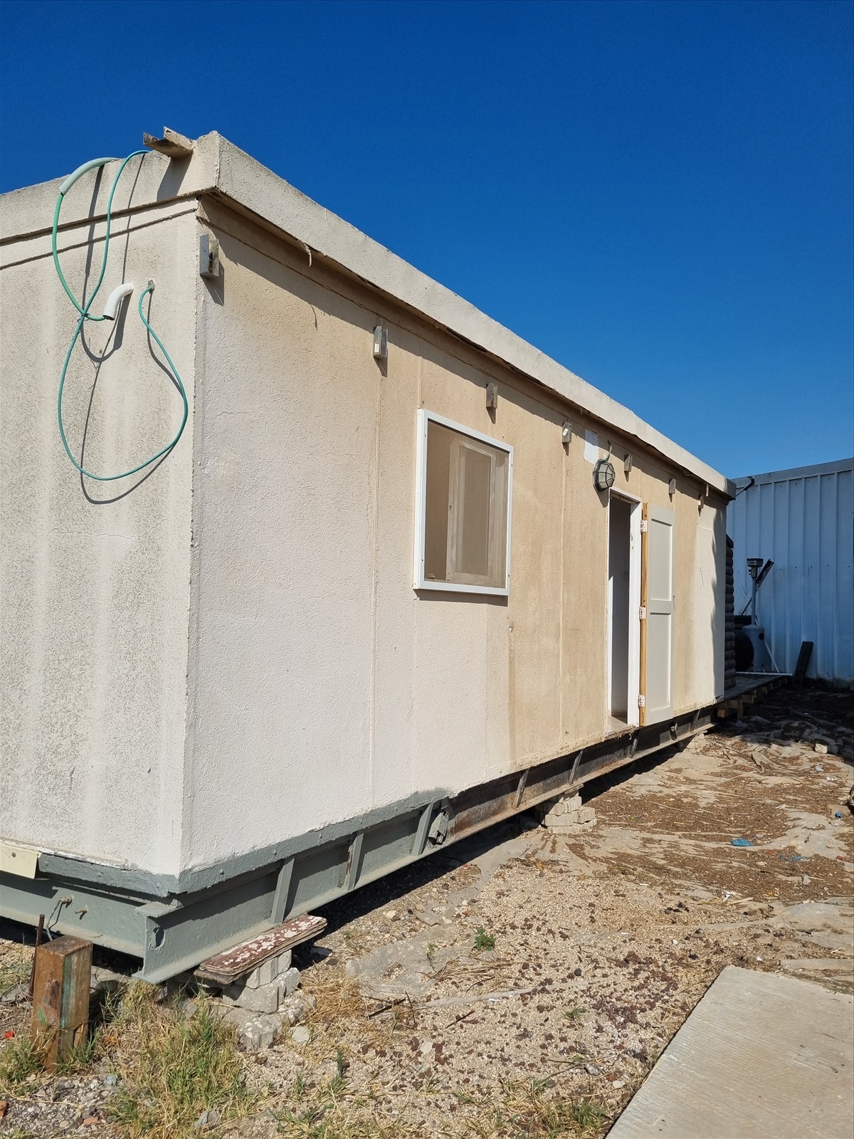 תמונה 1, מבנה נייד למגורים למכירה בבית עזרא | מבנים ניידים  קראוון