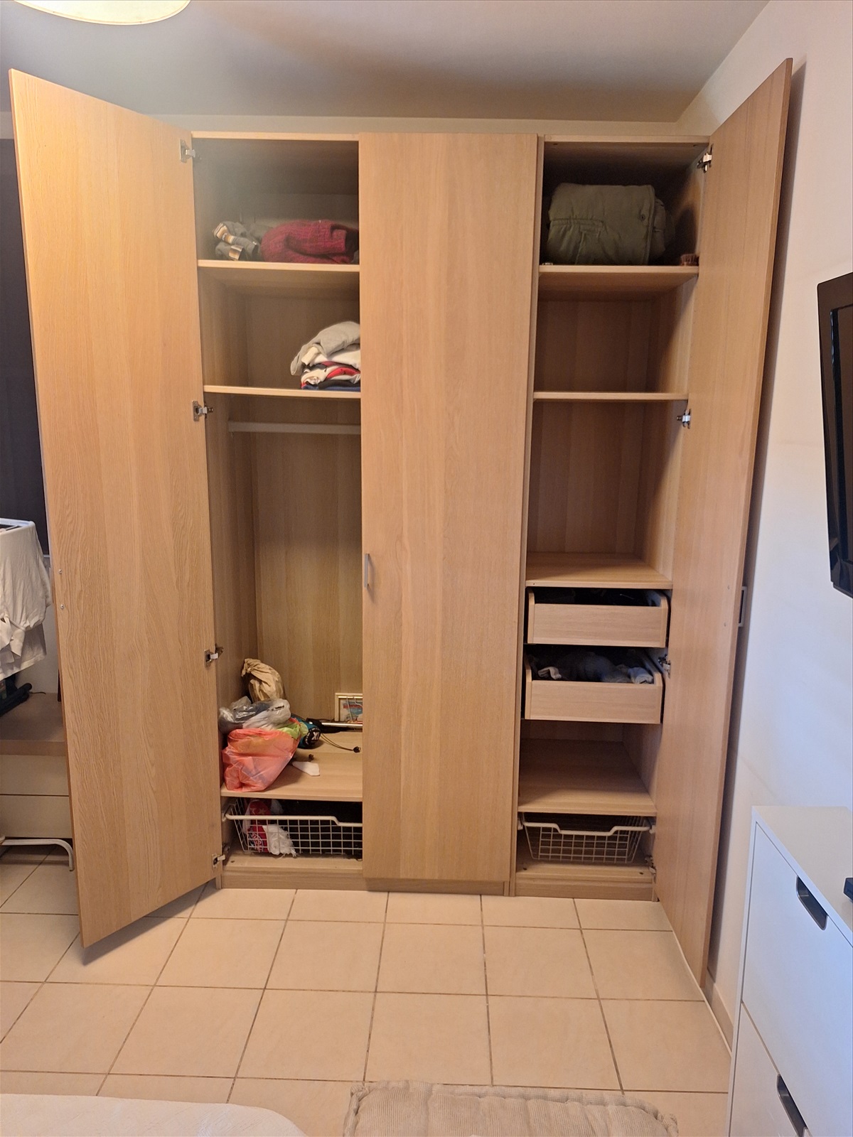 תמונה 2, ארון רוחב 150×60×235 מצוין למכירה ברעננה | ריהוט  ארונות