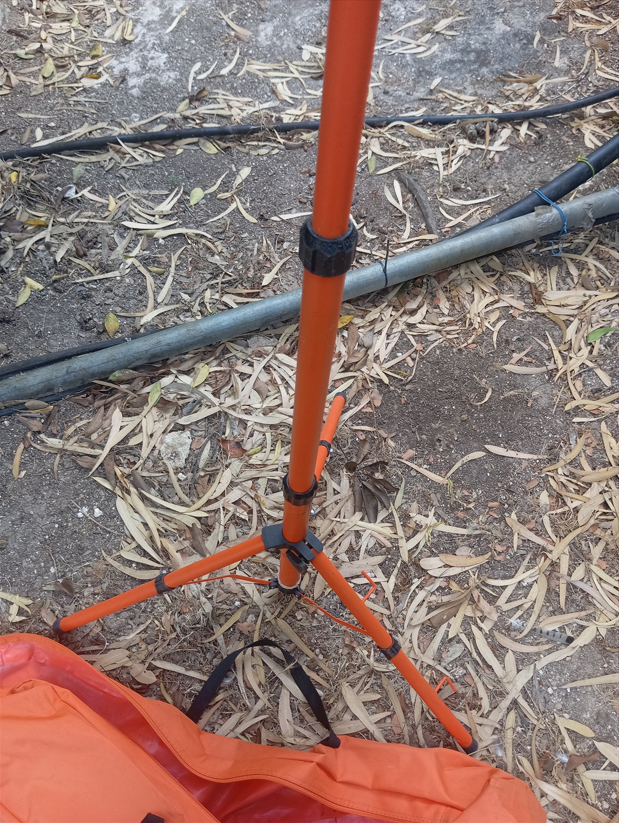 תמונה 4, חצובה לפרוגקטורים, חצובת תאורה למכירה בחיפה | לגינה  תאורת גן