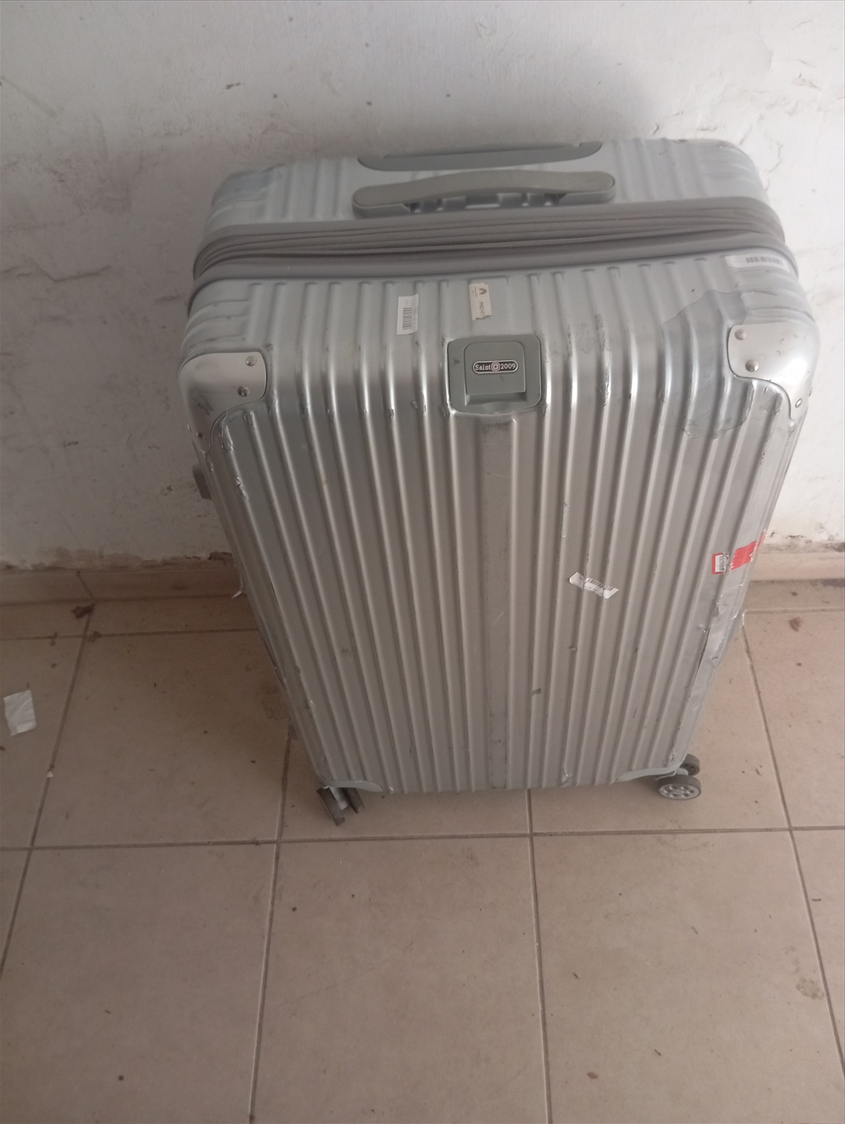 תמונה 1, מזוודה גדולה 28 בסגנון יוקרתי למכירה בחיפה | למטייל ולמתגייס  מזוודות...