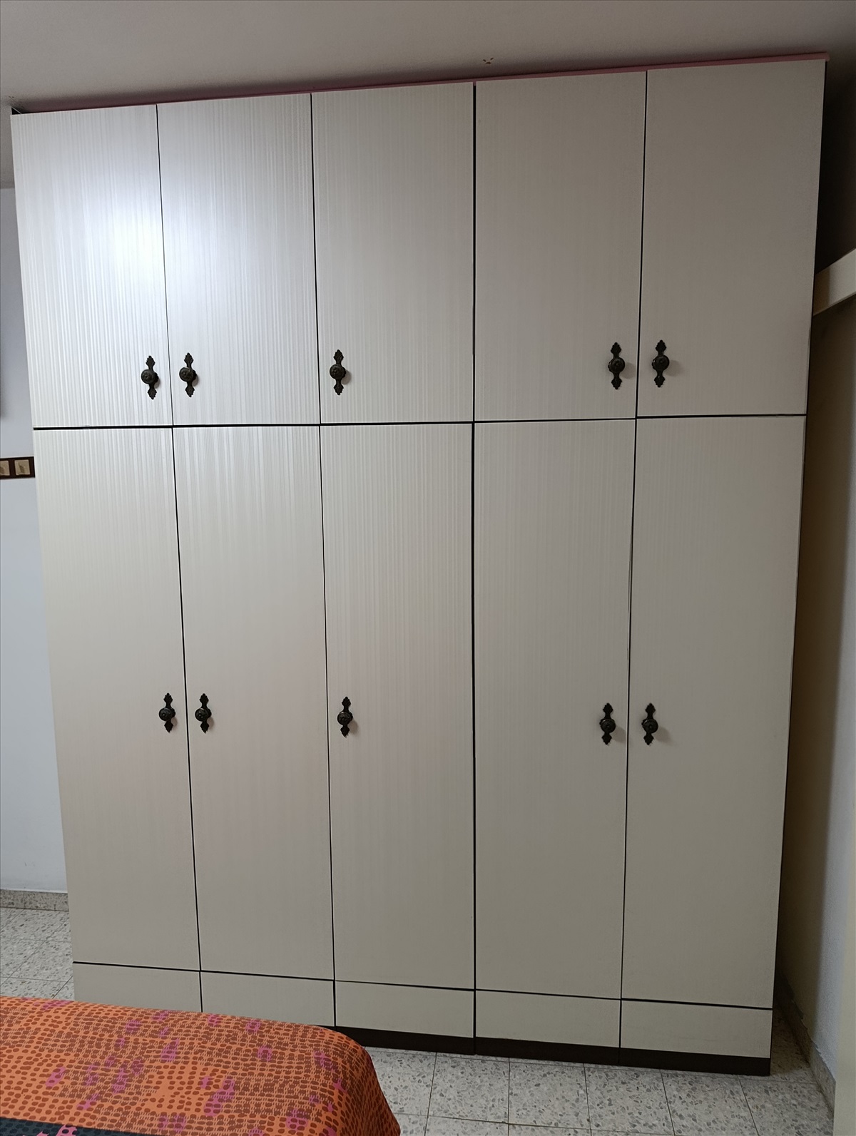 תמונה 1, ארון 5 דלתות + מגירות נעליים למכירה בלוד | ריהוט  ארונות
