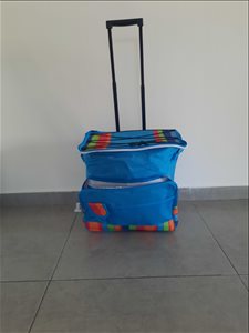 ציידנית רכה ומיתרפלת עם גלגלים 