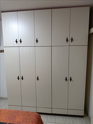 ארון 5 דלתות + מגירות נעליים 