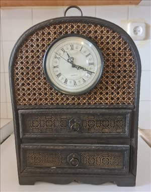 שולחן שולחני וינטג' עם מגירות 