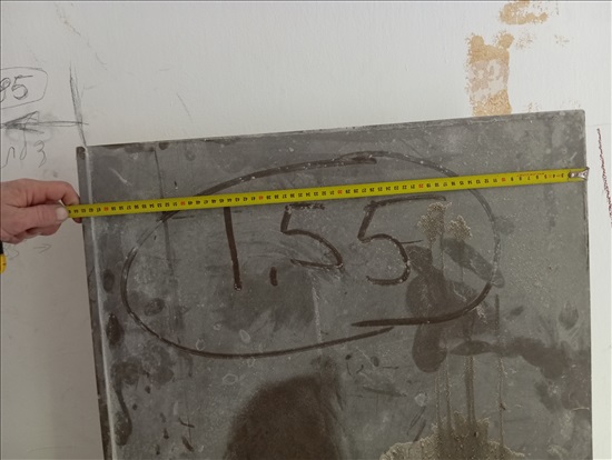 תמונה 3 ,2 משטחי שיש איכותיים עם כיור – למכירה בחיפה כלים סניטריים  שיש