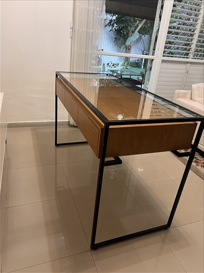 תמונה 5 ,קונסולה מעוצבת  למכירה ברמת השרון ריהוט  מזנון/ ויטרינה
